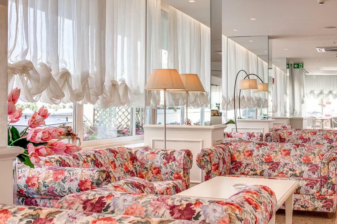 Hotel Sporting Cesenatico Extérieur photo